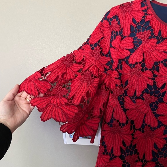 TORY BURCH •RARE• Nicola Guipure Lace Dress In Volcano Red & Navy Blue Size 6 - Picture 11 of 13